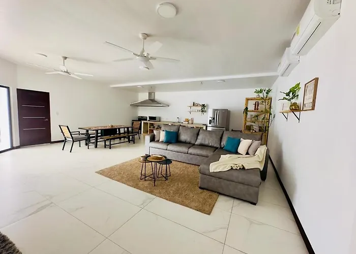 Luxury 3br- 4ba And Private Pool Hébergement de vacances *
