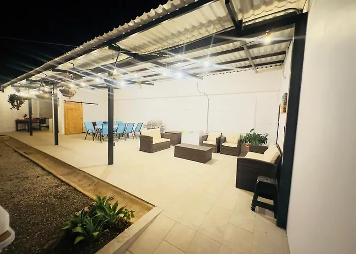 Luxury 3br- 4ba And Private Pool Hébergement de vacances