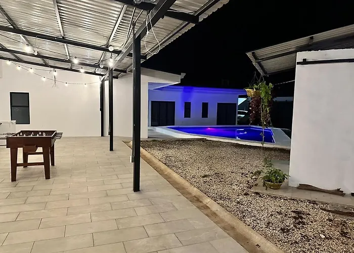 Luxury 3br- 4ba And Private Pool Hébergement de vacances *